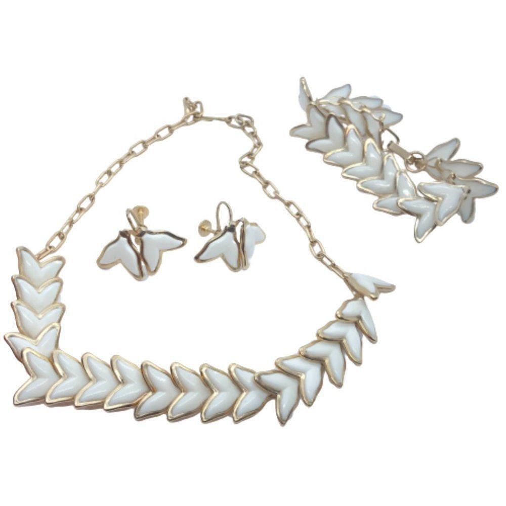 Vintage Necklace, Bracelet & Screw Back Earrings Matching Set Mermaid / Fish Fin